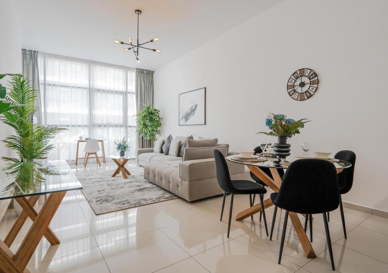 Apartment Host And - Luxury In Orchid, Damac Hills With Premium Amenities *