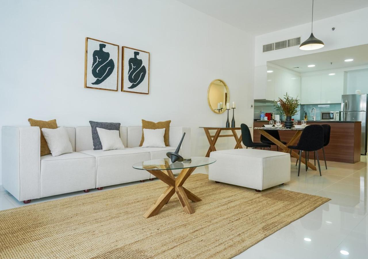 Host And - Luxury In Orchid, Damac Hills With Premium Amenities Apartment
